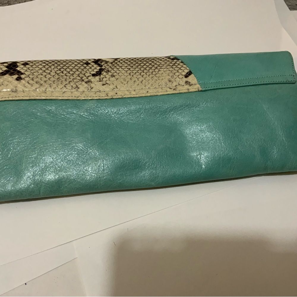 Python Snakeskin Tourquoise Rhinestone Leather purse shoulder clutch wristlet - Picture 5 of 11